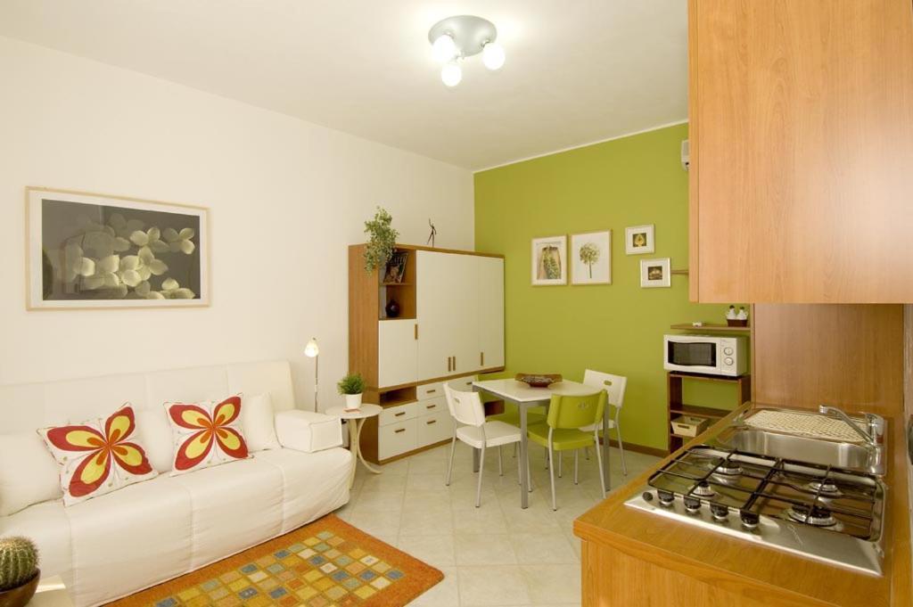 Appartamenti Villa Anna Melegnano Exterior photo
